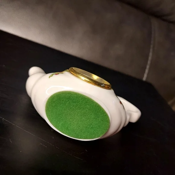 Royal Albert OLD COUNTRY ROSES Teapot Clock with Gold Accents - Picture 6 of 7